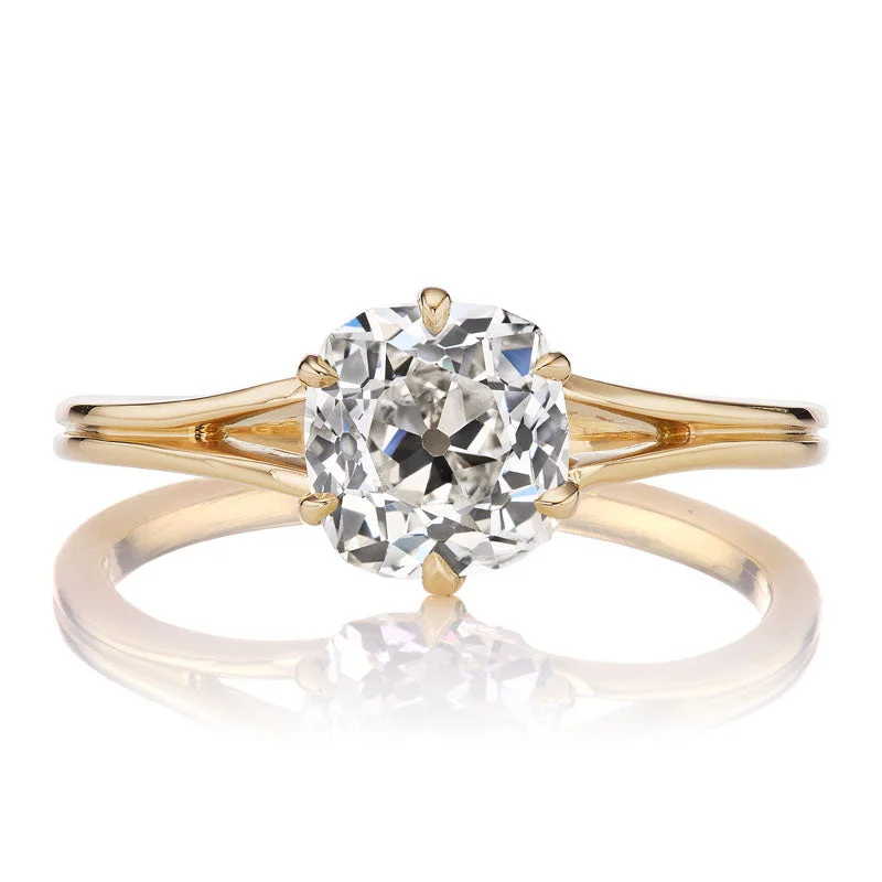 affordable wedding rings with elegant diamond settings -Donatella 1.39