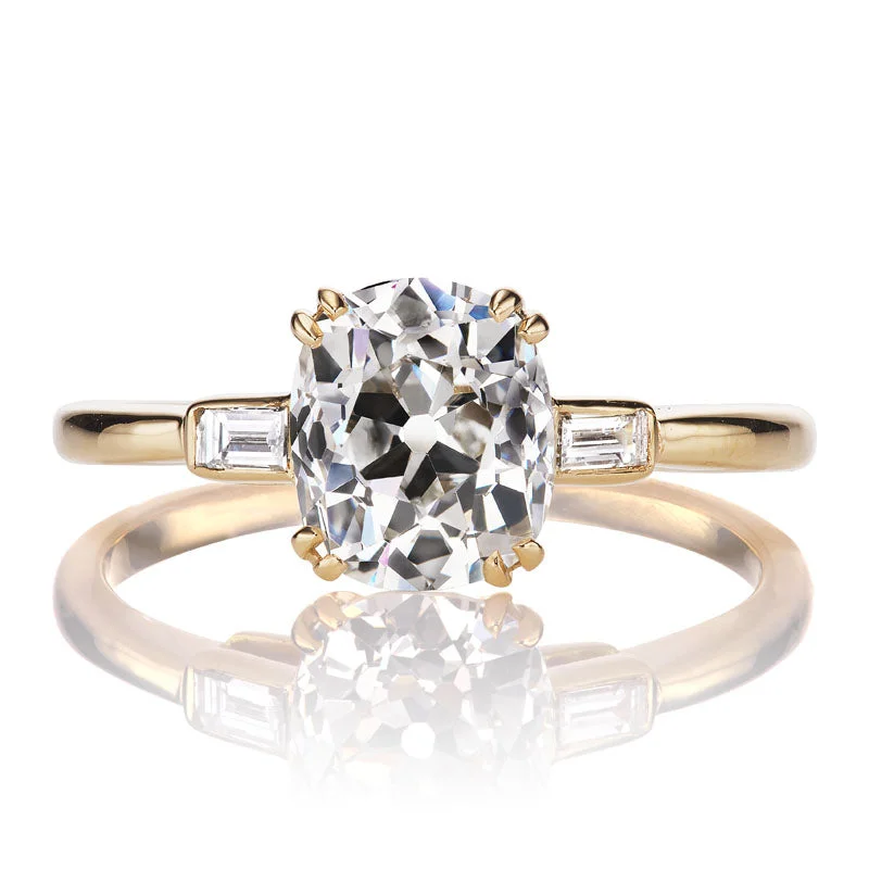 timeless engagement rings with solitaire gemstones -Benedicte 1.85